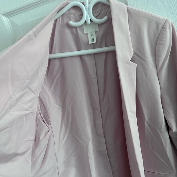 H&M Blazer - size medium - Picture 4 of 7